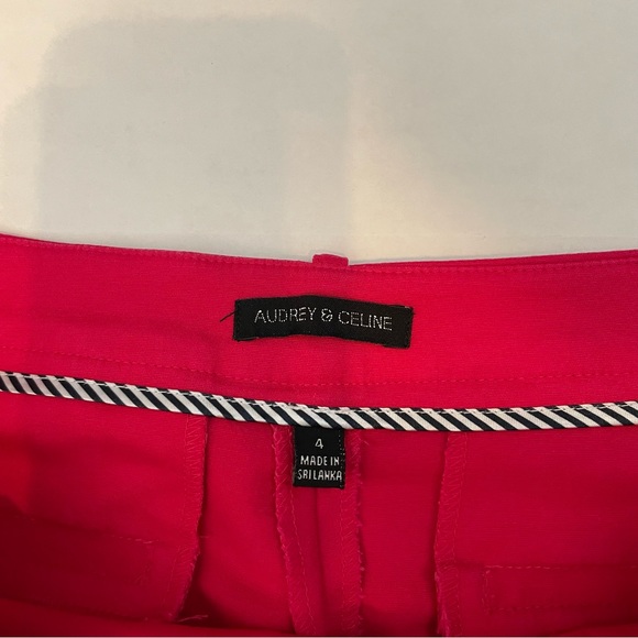 Audrey & Celine Side Zip Casual Red Capris Sz 4 - Picture 3 of 8